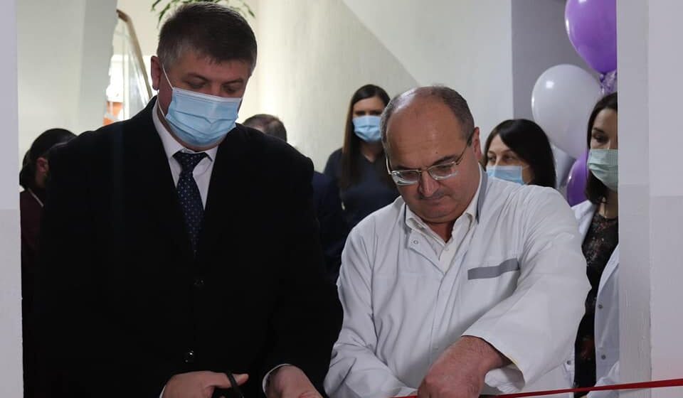 В Івано-Франківському перинатальному центрі відкрили відділення для виходження недоношених діток (ФОТО)