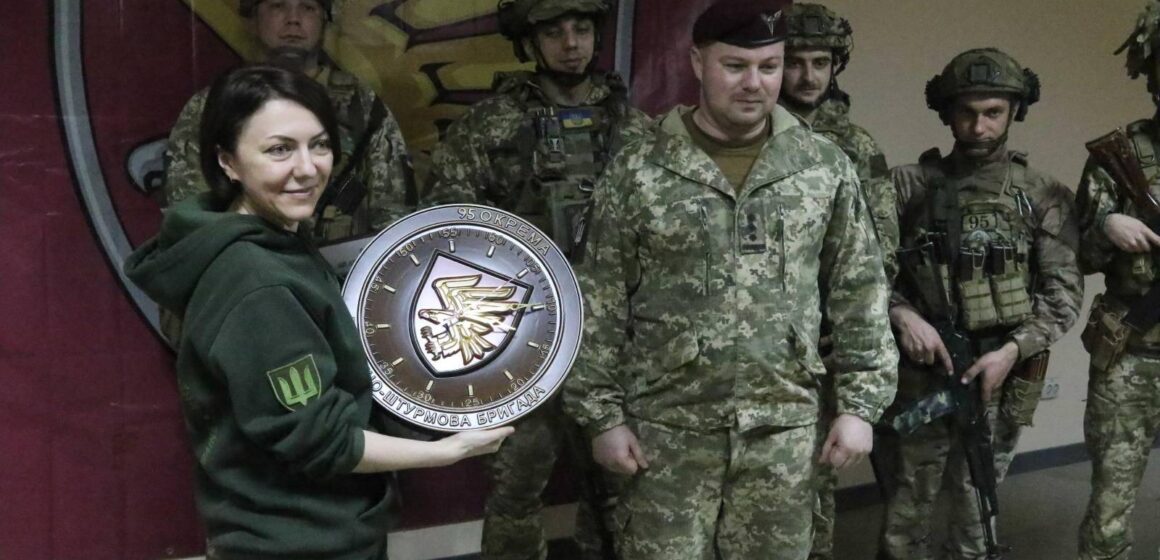 «За стійкість, хоробрість та дійсно круті бойові результати», – Володимир Зеленський відзначив 95 ОДШБ