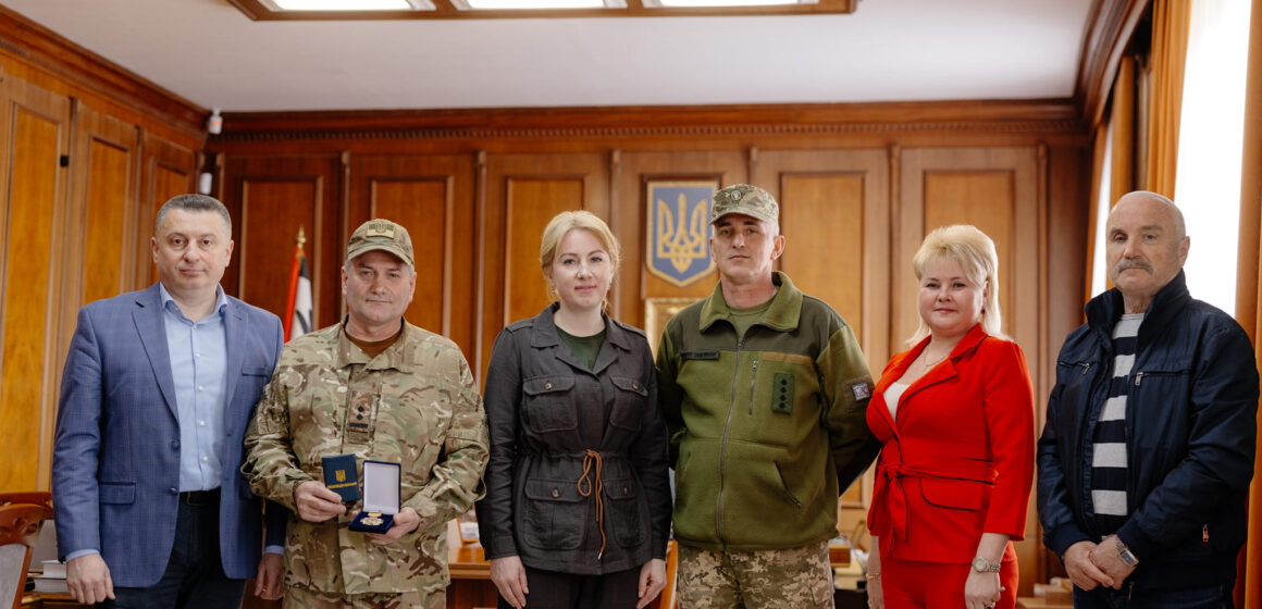 Підполковника 10 ОГШБ «Едельвейс» Михайла Тарасова нагороджено медаллю “За заслуги перед Прикарпаттям”