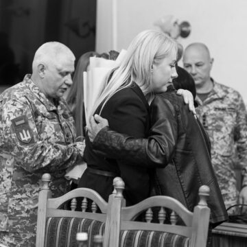 Родинам п’ятьох полеглих в боях за Україну бійців з Прикарпаття передали державні нагороди