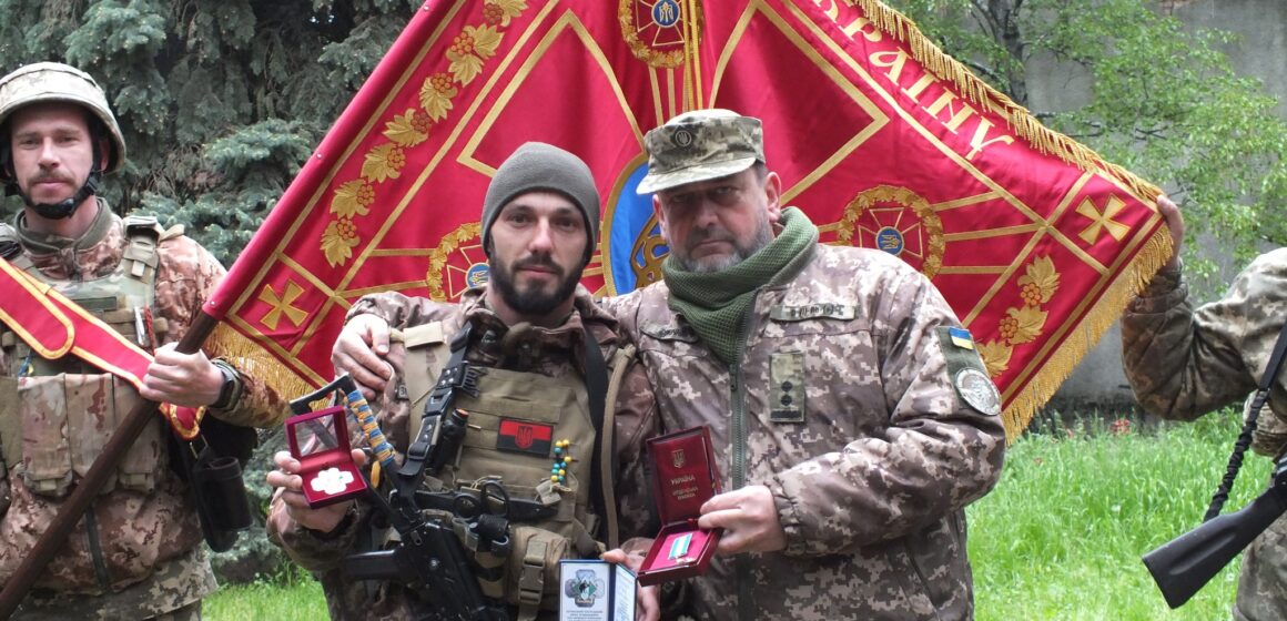 Бійцям 102 бригади ТрО вручили державні відзнаки (ФОТО)