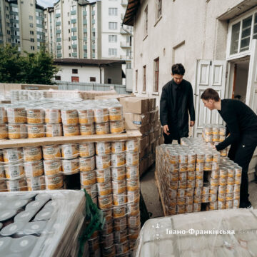 Івано-Франківська архієпархія УГКЦ отримала понад 30 тонн харчових продуктів благодійної допомоги