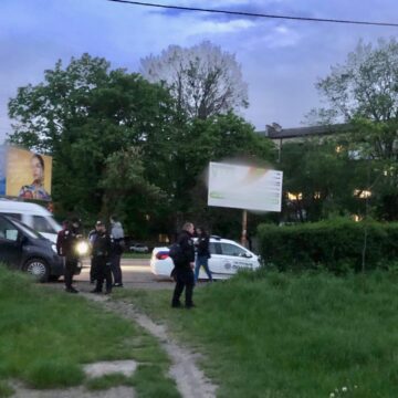 В Івано-Франківську затримали нападника, який пограбував неповнолітнього