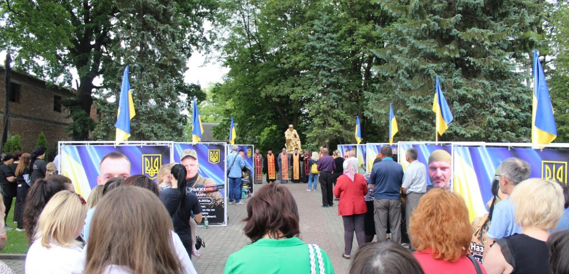 У Делятині встановили Алею пам’яті загиблих захисників із громади
