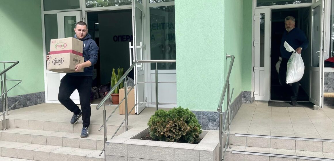 Працівники «екстренки» Прикарпаття відправили гуманітарну допомогу жителям Херсонської області