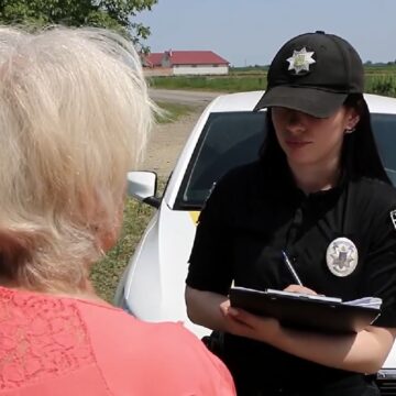 Кіберполіцейські Прикарпаття застерігають громадян від фейкових соцвиплат