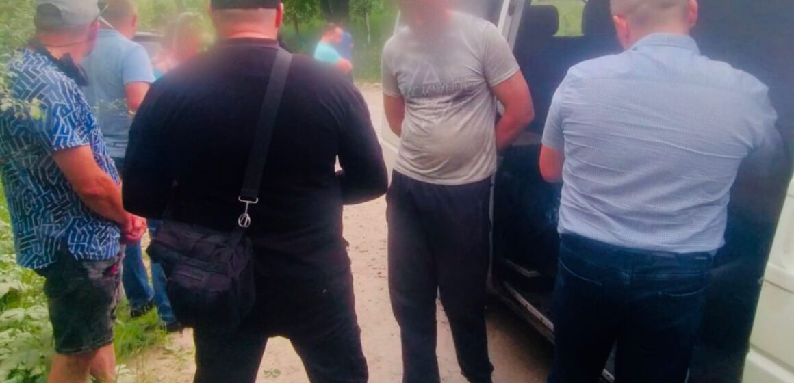Прикарпатські поліцейські оперативно заблокували канал незаконного перетину кордону