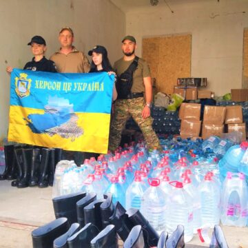 Прикарпатські правоохоронці доставили гуманітарну допомогу на Херсонщину