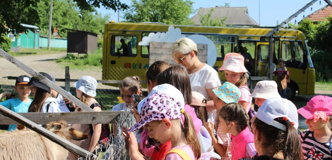 У Коломийській громаді навіть улітку працює резиденція святого Миколая