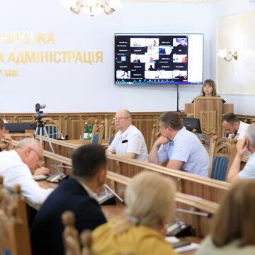 Ще 20 дітей загиблих на війні захисників вирушать на відпочинок у Карпати