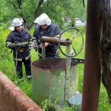 У Коломиї жінка втопила у криниці новонароджене немовля