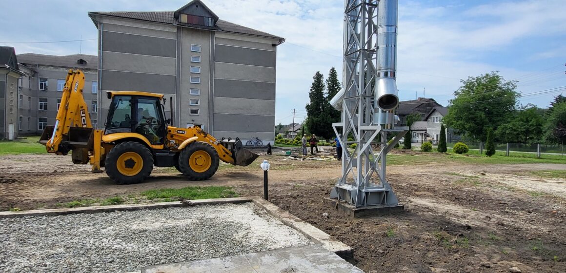 У Задністрянську розпочали роботи зі встановлення модульної твердопаливної котельні (ФОТО)