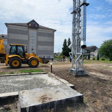 У Задністрянську розпочали роботи зі встановлення модульної твердопаливної котельні (ФОТО)