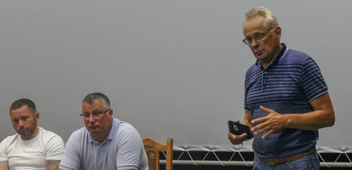 У Калуші відбулася зустріч влади, спорту та бізнесу задля розвитку футболу (ФОТО)