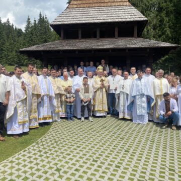 У буковельському «Гуцулленді» освятили храм Всіх Святих українського народу