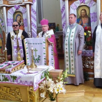 Храм на Прикарпатті отримав особливий дар з Ватикану