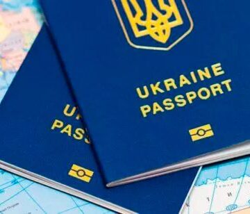 На Прикарпатті зростає попит на оформлення закордонних паспортів