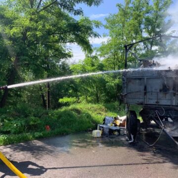 У Бурштинській громаді горів причіп до трактора