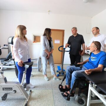 Робоча група ознайомилася із роботою медзакладів Калущини, які надають послуги з реабілітації