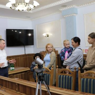 Дві родини полеглих прикарпатських військових протягом тижня відпочиватимуть у горах