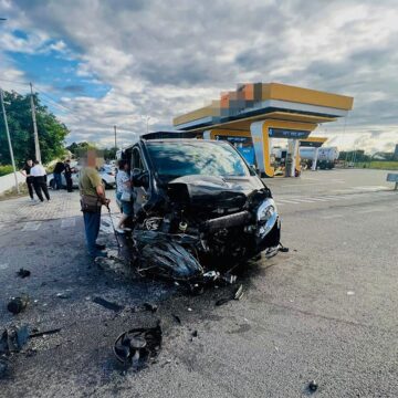 На Снятинщині трапилась аварія за участі трьох автомобілів: травмовані два керманича (ФОТО)