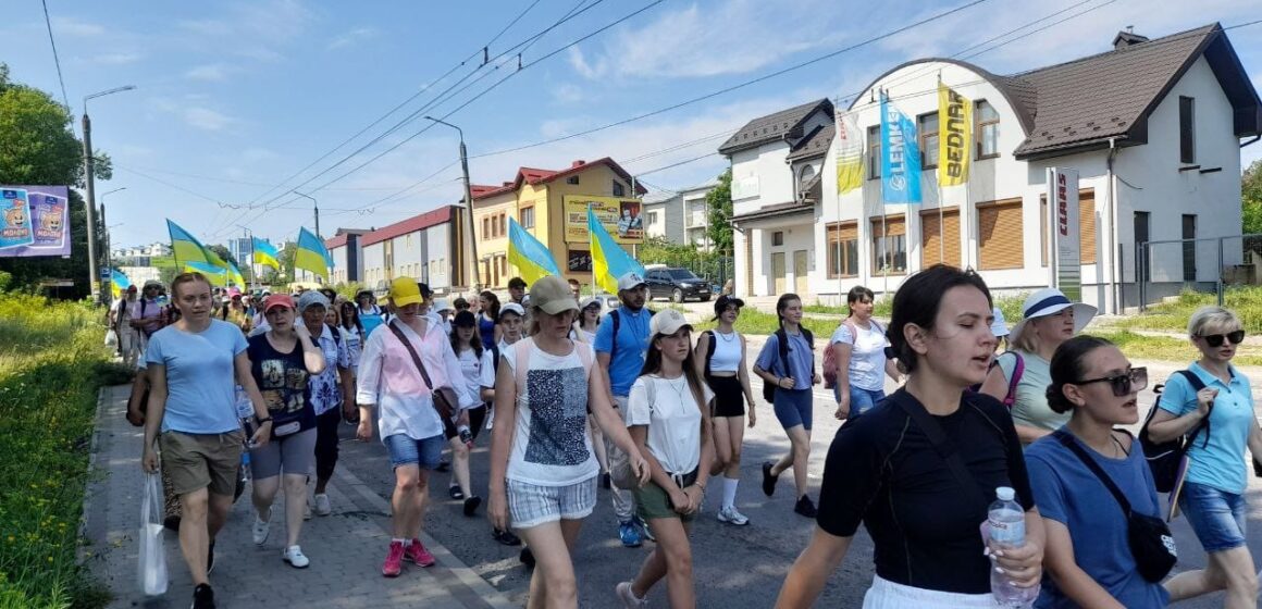Прочани з Івано-Франківська вирушили у прощу до Крилоса
