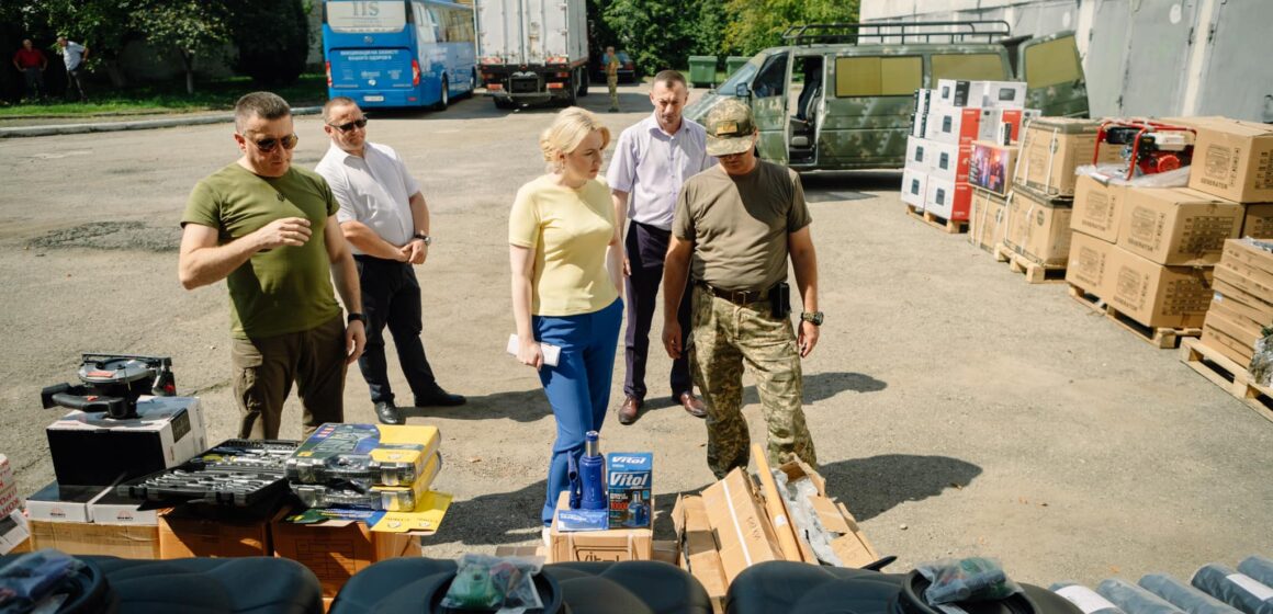 На Прикарпатті для піхотного батальйону передали необхідні засоби на загальну суму майже 5,6 млн грн