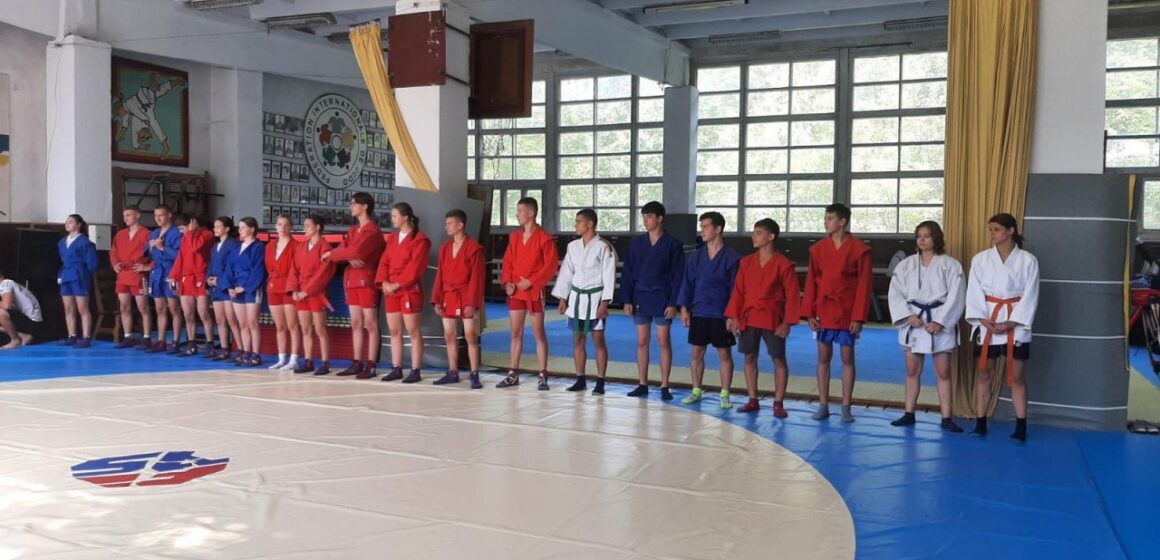 У Надвірній пройшов Чемпіонат області з самбо