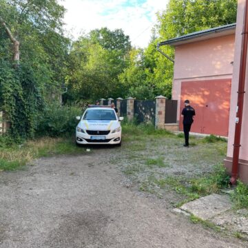В Івано-Франківську розпивання спиртного закінчилося конфліктом та ножовими пораненнями