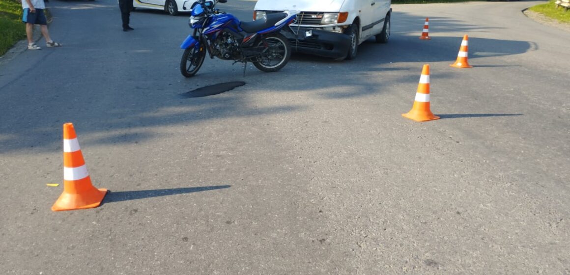 Троє людей травмувались у результаті аварій на Прикарпатті: правоохоронці розпочали кримінальні провадження