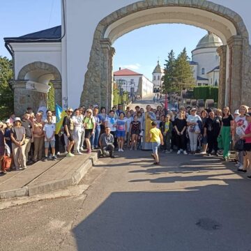 Прочани з Рожнятова молились на Ясній Горі у Гошеві