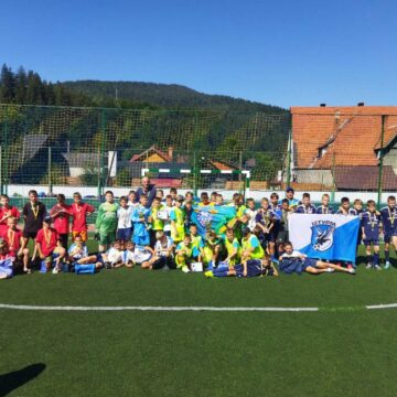 Неперевершені Снятинські футболісти – володарі Кубку України “Перлина Карпат”