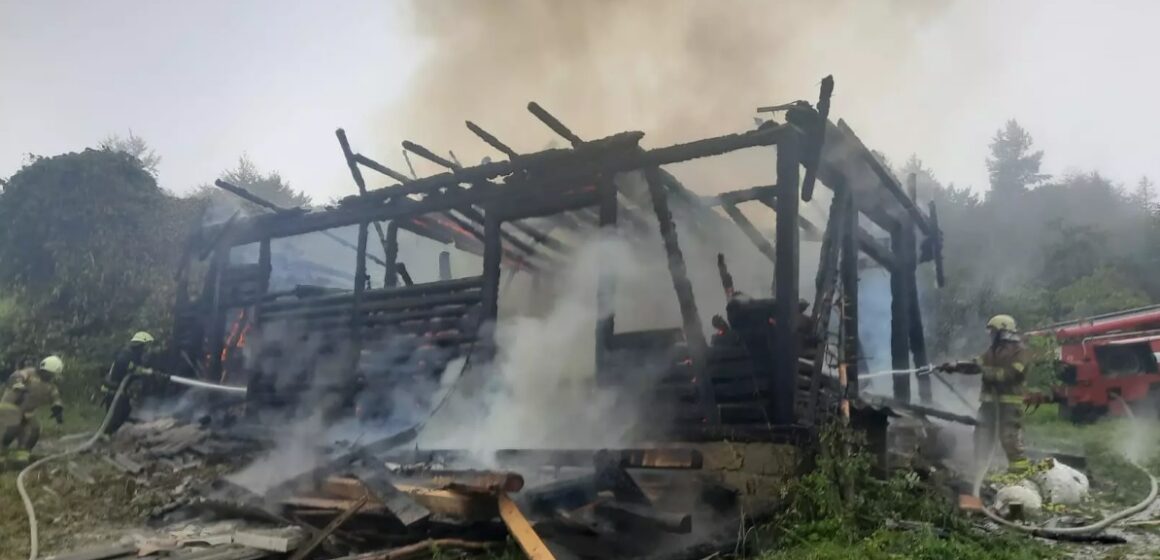 У Шешорах на Косівщині згорів житловий будинок