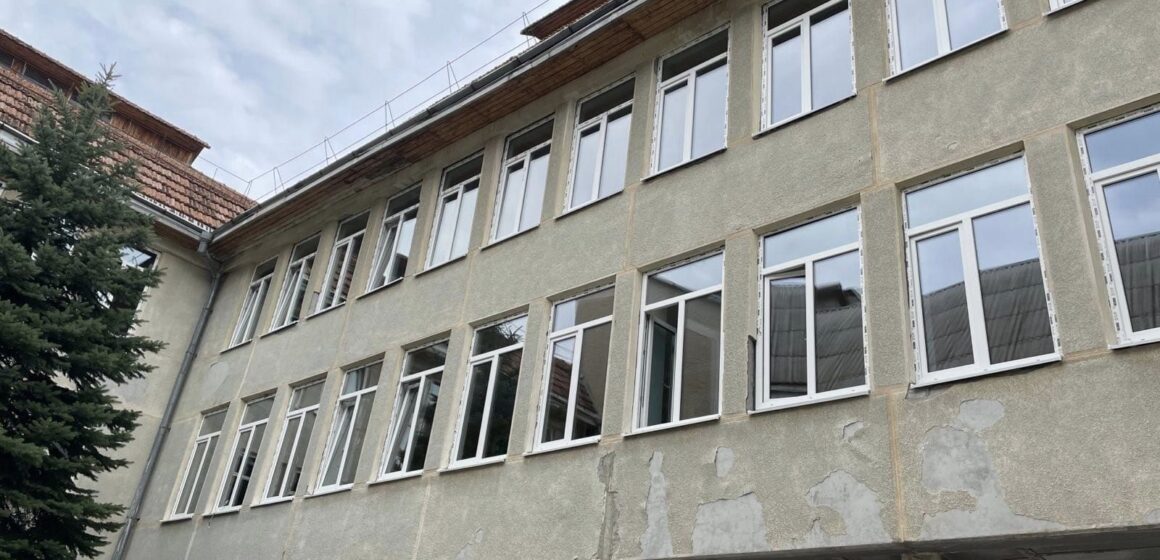 В одному з франківських ліцеїв триває реконструкція системи опалення