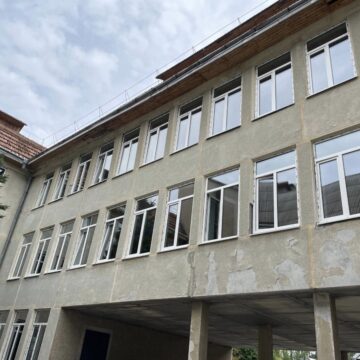 В одному з франківських ліцеїв триває реконструкція системи опалення
