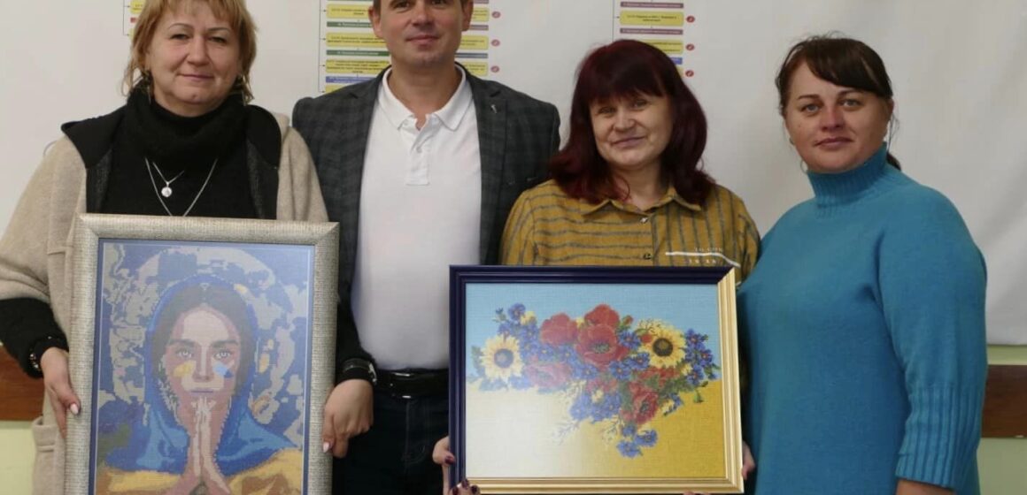 Картини, які створили матері полеглих воїнів, зберігатимуться в Краєзнавчому музеї Калущини
