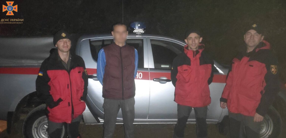 У лісі на Долинщині заблукав грибник: знадобилась допомога надзвичайників