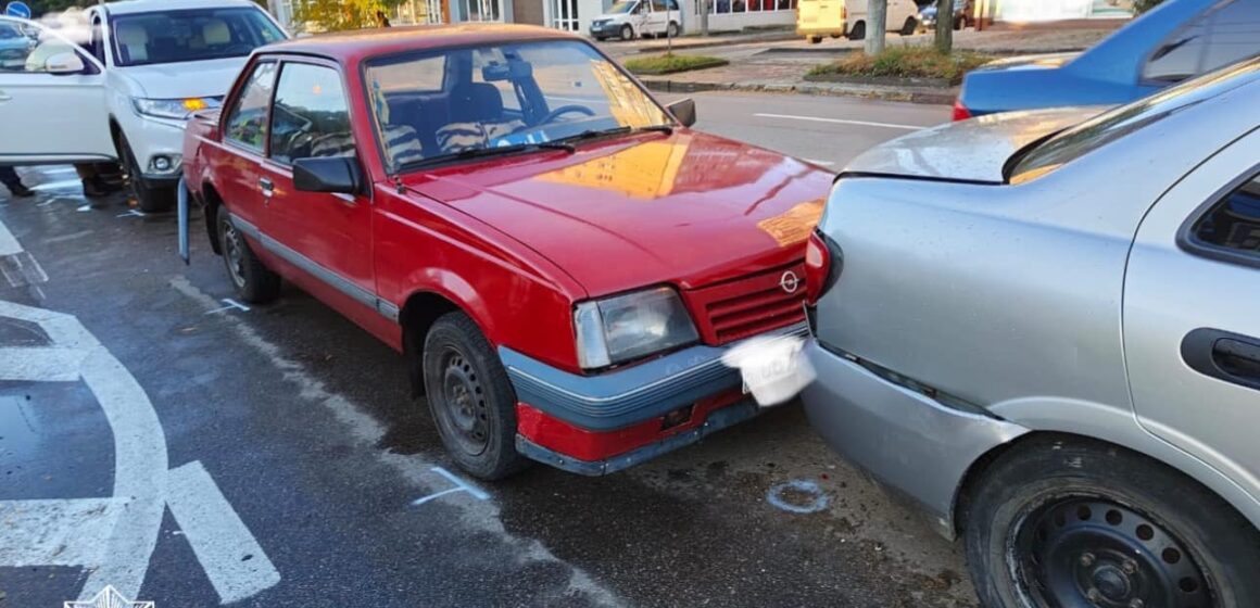 В Івано-Франківську трапилась ДТП за участі чотирьох автомобілів (ФОТОФАКТ)