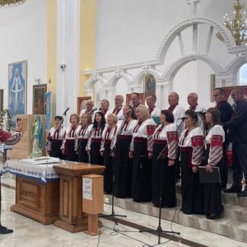 Учасники художньої самодіяльності Брошнів-Осади побували з творчийм візитом у Калуській громаді