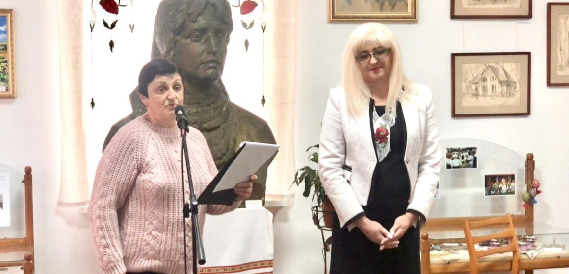 У музеї історії м.Болехова ім.Р.Скворія відбулася зустріч з Клавдією Дмитрів У музеї історії м.Болехова ім.Р.Скворія відбулася зустріч з Клавдією Дмитрів