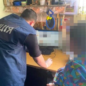 Кіберполіцейські Прикарпаття викрили мешканку Коломиї, яка розповсюджувала ворожу пропаганду в мережі