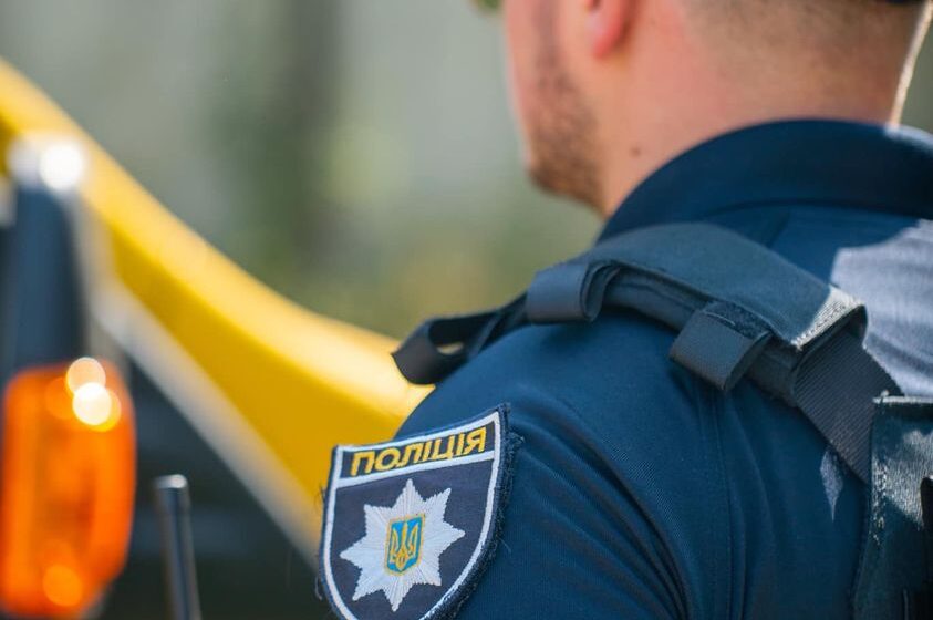 Ще одного водія транспортного засобу з, імовірно, підробленими документами виявили патрульні на Прикарпатті