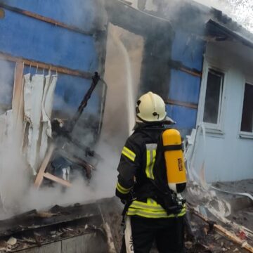 На Коломийщині внаслідок пожежі житлового будинку постраждав власник помешкання