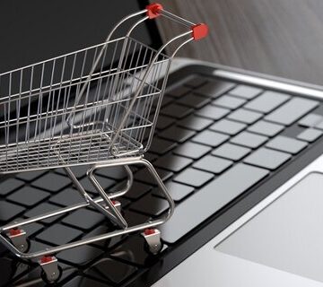 Податкова почала перевіряти інтернет-магазини. Моніторять Facebook та Instagram