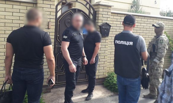 Повідомлено про підозру командиру роти охорони Івано-Франківського обласного ТЦК, який фіктивно зарахував на військову службу футболістів місцевого клубу Повідомлено про підозру командиру роти охорони Івано-Франківського обласного ТЦК, який фіктивно зарахував на військову службу футболістів місцевого клубу
