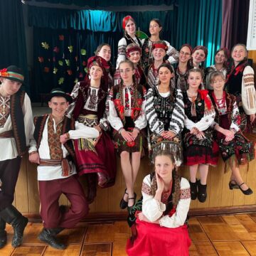 Юні рогатинці покажуть народні звичаї свого краю у Польщі Юні рогатинці покажуть народні звичаї свого краю у Польщі