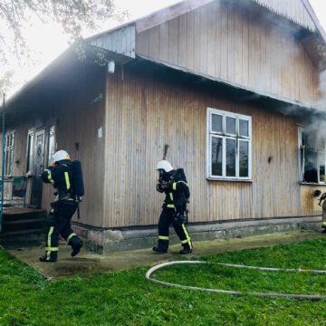 Під час пожежі житлового будинку на Калущині загинула 69-річна жінка