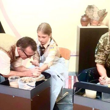 На Івано-Франківщині запрацювала «Опільська гончарня»