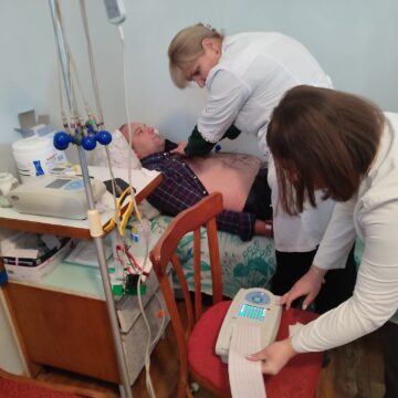 Для трьох сільських амбулаторій Городенківської громади придбали електрокардіографи