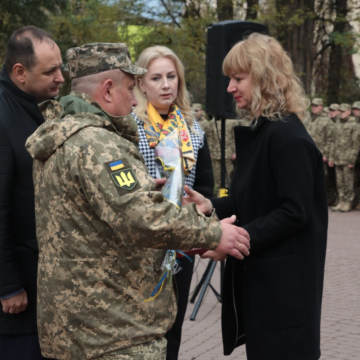 Родичам двох полеглих захисників з Городенківщини вручили посмертні державні нагороди